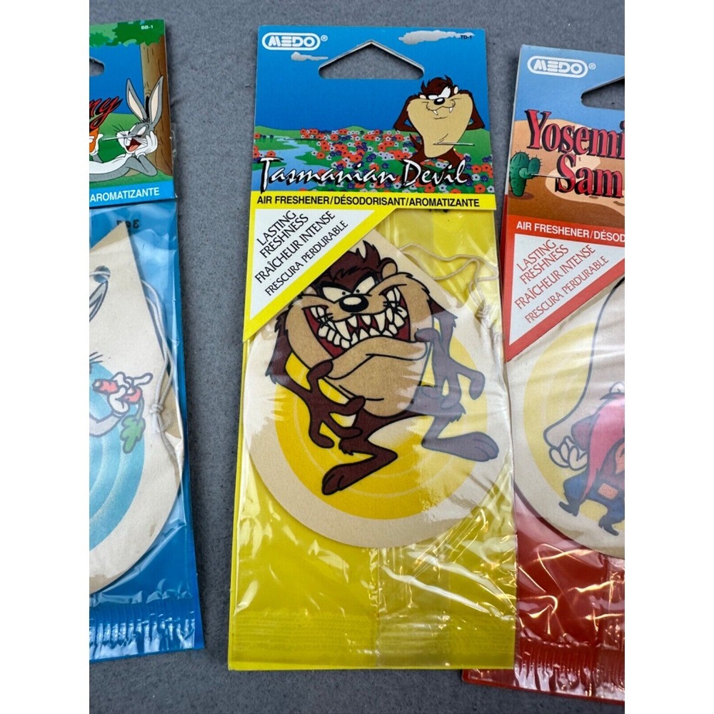 Lot of 4 Vintage 1996 Looney Tunes Air Freshners by‎ MEDO Bugs Taz Yosemite Sam - Picture 4 of 8